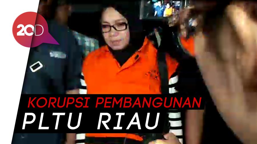 Berompi Tahanan KPK, Eni Saragih Bungkam