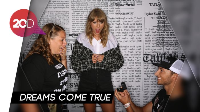 Fans Ini Lamar Sang Kekasih di Depan Taylor Swift!