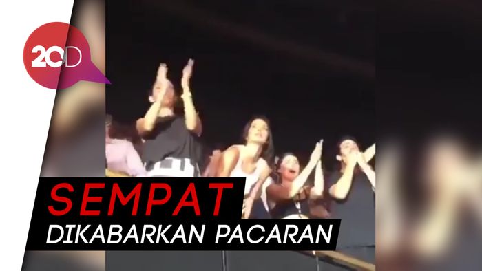 Kendall Jenner Tercyduk Nonton Konser Harry Styles