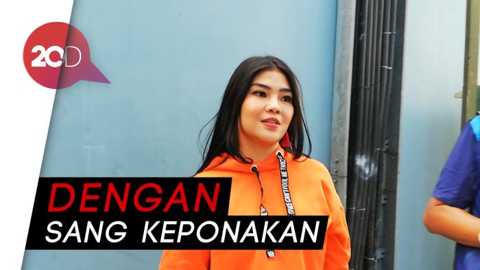 Lagi-lagi! Dewi Persik Ribut di Media Sosial