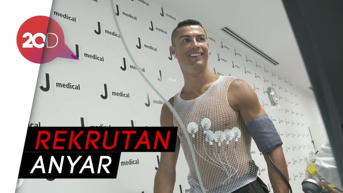 Saat Ronaldo Jalani Tes Medis di Juventus