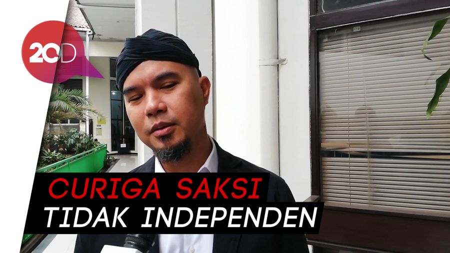 Saksi Ahli Bahasa Sebut Cuitan Ahmad Dhani Berkonotasi Negatif