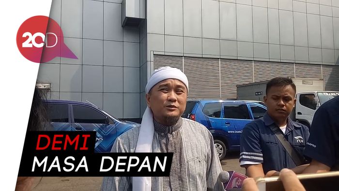 Ustaz Cecep Beberkan Alasan Nikita Mirzani Ajukan Itsbat Nikah