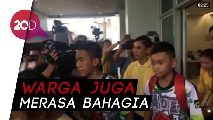 Akhirnya, Remaja yang Terjebak di Gua Thailand Pulang ke Rumah 