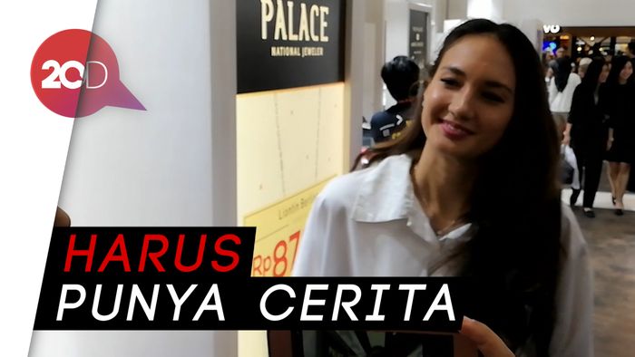 Nadine Chandrawinata Tak Suka Pakai Perhiasan Ribet
