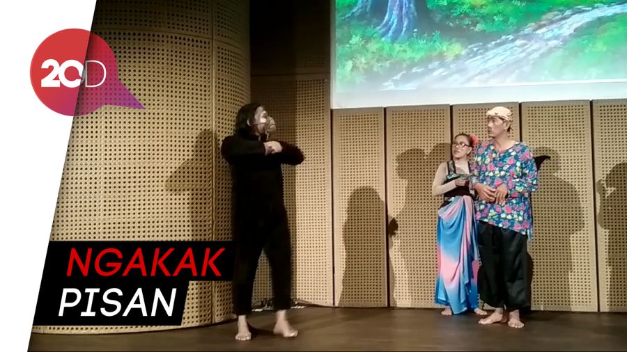 Kocak! Teater Lutung Kasarung Dibanjiri Tawa Penonton