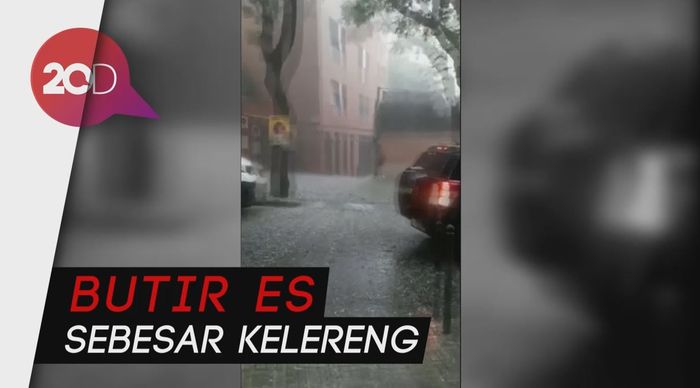 Barcelona Diguyur Hujan Es Sepanjang Hari
