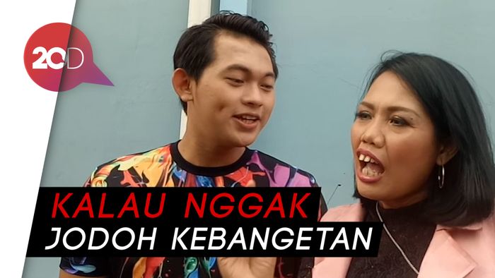 Empat Kali Cerai, Elly Sugigi Tak Buru-buru Nikah dengan Irfan