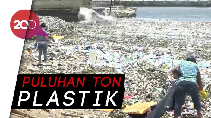 Miris! Gelombang Sampah di Pantai Karibia
