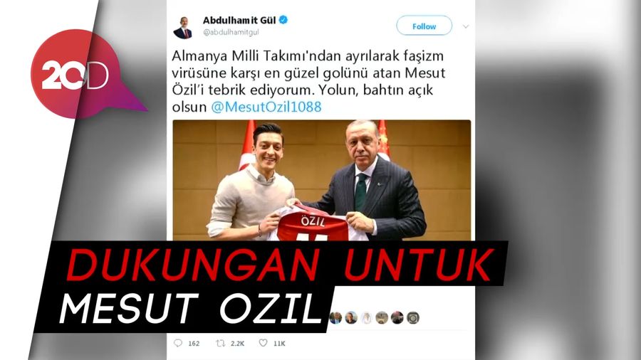 Simpati Warga dan Pejabat Turki untuk Mesut Ozil