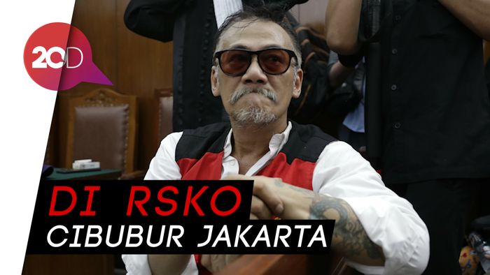 Tio Pakusadewo Dihukum Pidana 9 Bulan Rehabilitasi