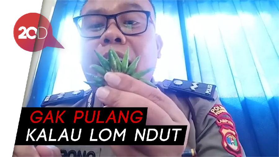 Nggak Mau Kalah Sama DJ Butterfly, Polisi Ini Juga Doyan Makan