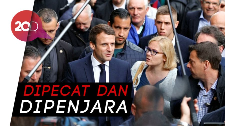 Presiden Prancis Pecat Ajudannya yang Pukul Demonstran