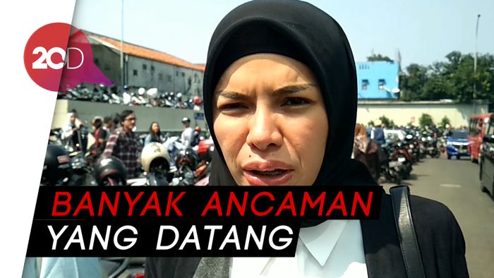 Awas Macam-macam! Nikita Mirzani Sewa Bodyguard