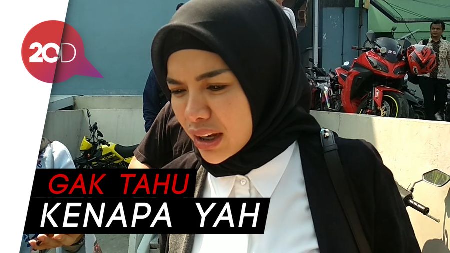 Wew! Instagram Nikita Mirzani Diblokir Syahrini