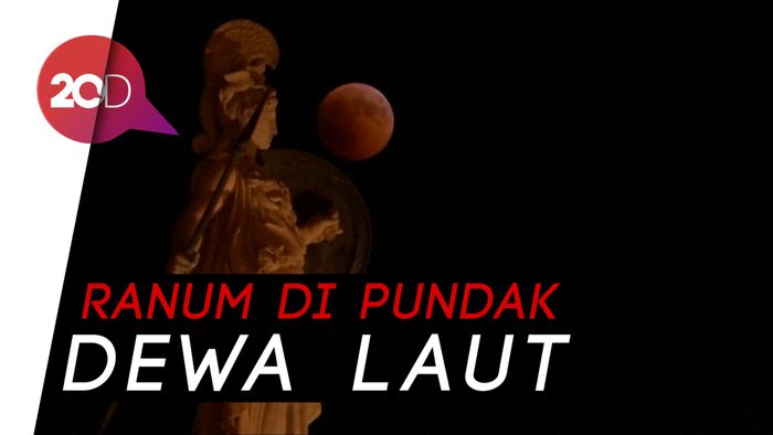 Cantiknya Gerhana Bulan di Langit Yunani