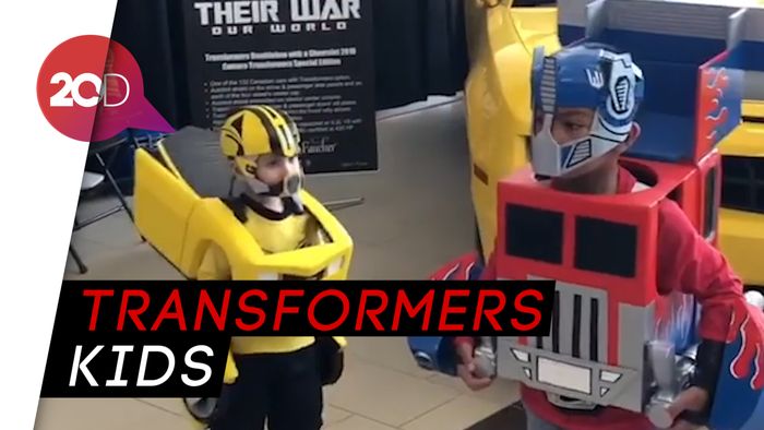 Wow! Keren Abis Kostum Transformers Ini!