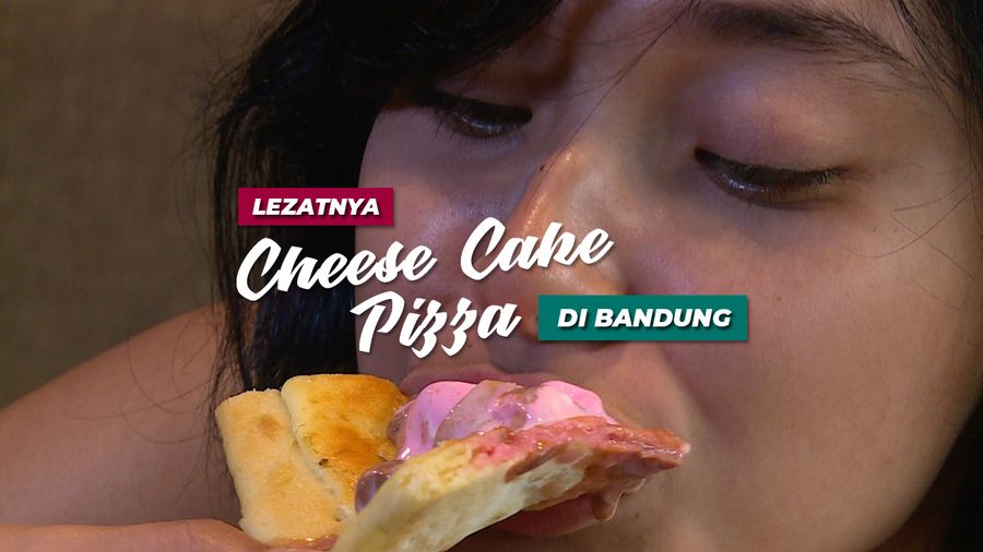 Menyantap Pizza dengan Kombinasi Keju dan Eskrim