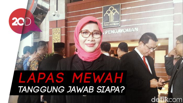 Diminta ICW Mundur, Dirjen PAS Cuma Umbar Senyum