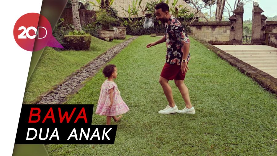 Potret Bahagia John Legend dan Chrissy Teigen Liburan di Bali