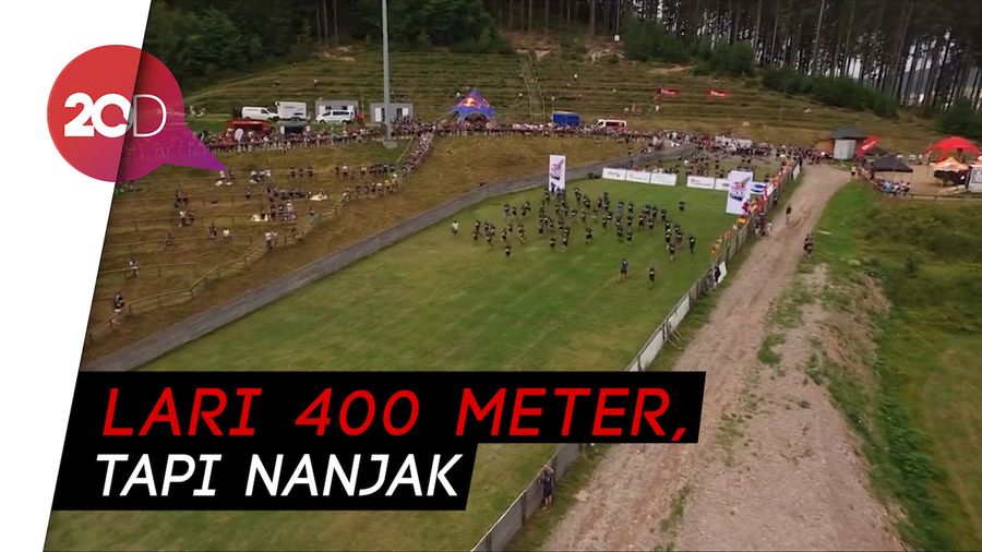 Anti Mainstream! Balap Lari Tanjak Bukit