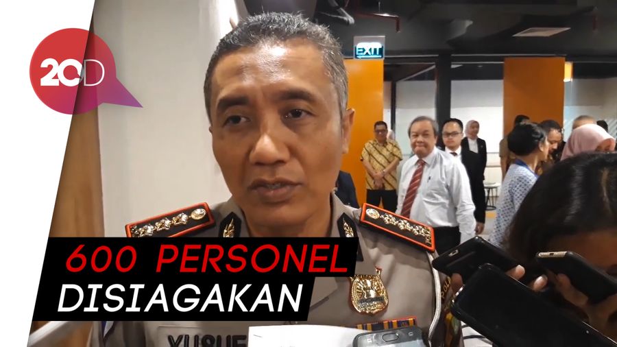  Ratusan Polisi Dikerahkan Saat Simulasi Penutupan 19 Pintu Tol