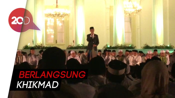 Lesehan Bareng Ulama, Jokowi Zikir di Istana Negara