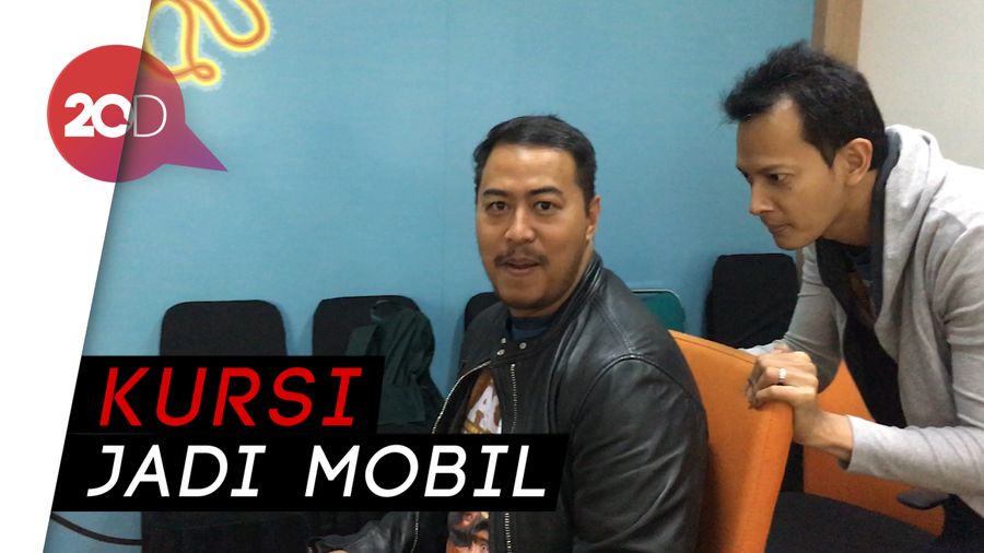 Aksi Pandji dan Fedi Nuril Ikutan Kiki Challenge