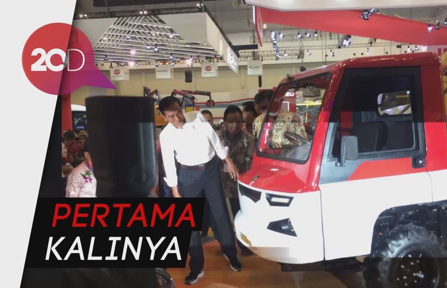Jokowi Buka GIIAS 2018, Sekaligus Pamer Mobil Desa