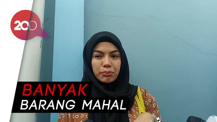 Nikita Mirzani Mau Ambil Barang-barangnya di Rumah Dipo