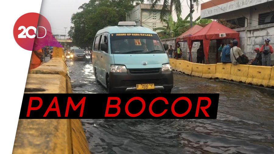 Tak Ada Hujan, Jalan Jatibaru Tanah Abang Kebanjiran