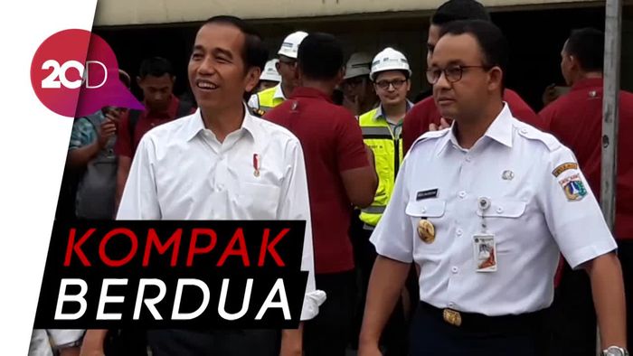 Saat Jokowi Jajal Pelican Crossing Bareng Anies