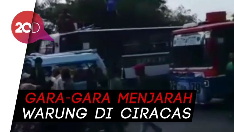 Tawuran Warga Vs Suporter Bola di Pasar Rebo, 1 Orang Tewas
