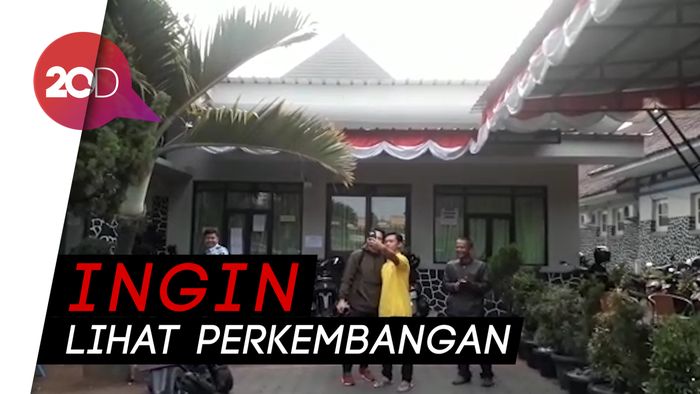 Ariel NOAH Kunjungi Rutan Kebonwaru