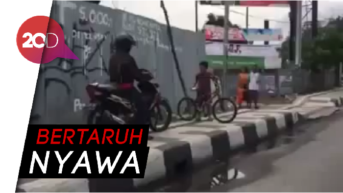 Ragam Aksi Menuntut Hak Pejalan Kaki