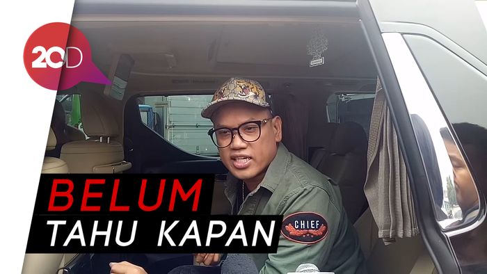 Uya Kuya Diajak Anaknya Kunjungi Korban Gempa Lombok