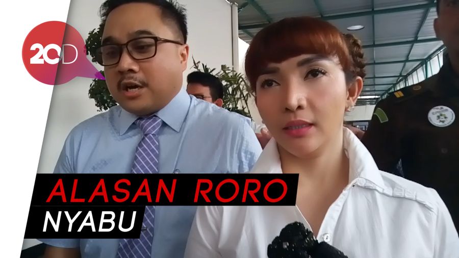 Roro Fitria Pakai Sabu Demi Pekerjaan