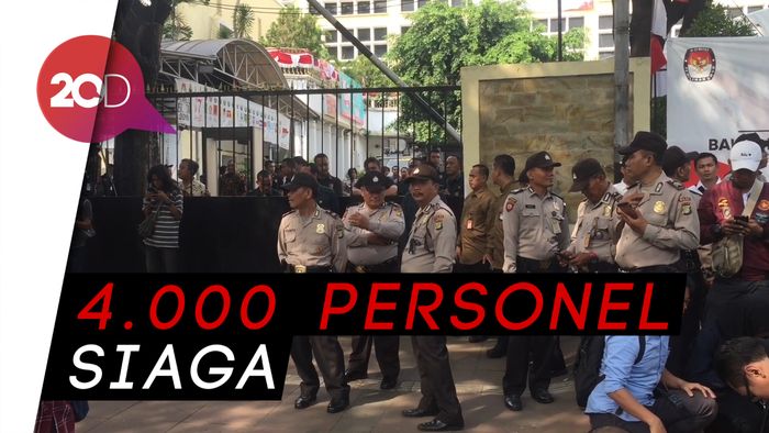 KPU Dijaga Ketat Saat Pendaftaran Jokowi-Ma’ruf Amin