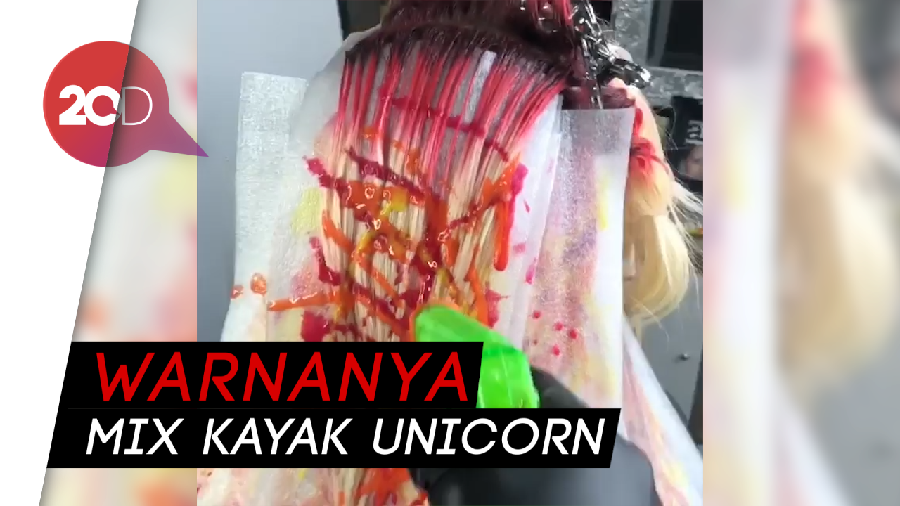 Unik Banget! Ngecat Rambut Pakai Pistol Air