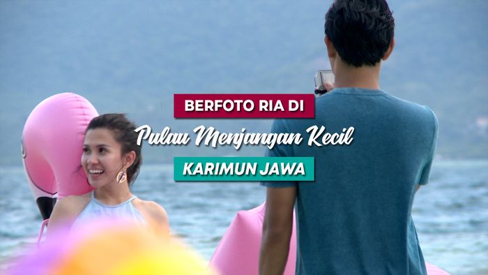 Berfoto di Pulau Menjangan Kecil, Karimunjawa