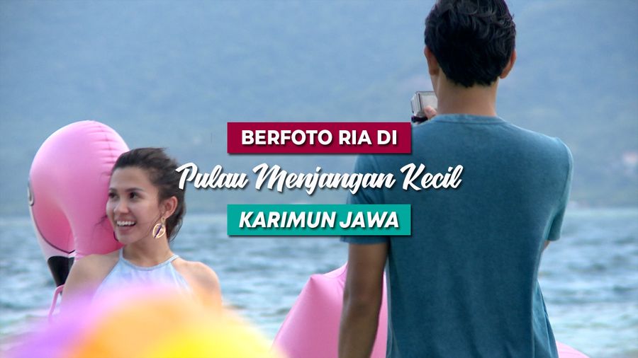 Berfoto di Pulau Menjangan Kecil, Karimunjawa