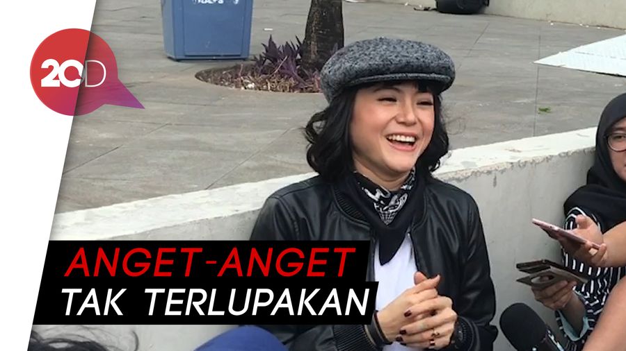 Hobi Naik Motor, Poppy Sovia Akui Pernah Ngompol!