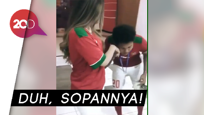 Bagus U-16 Tuai Pujian Usai Cium Tangan Via Vallen
