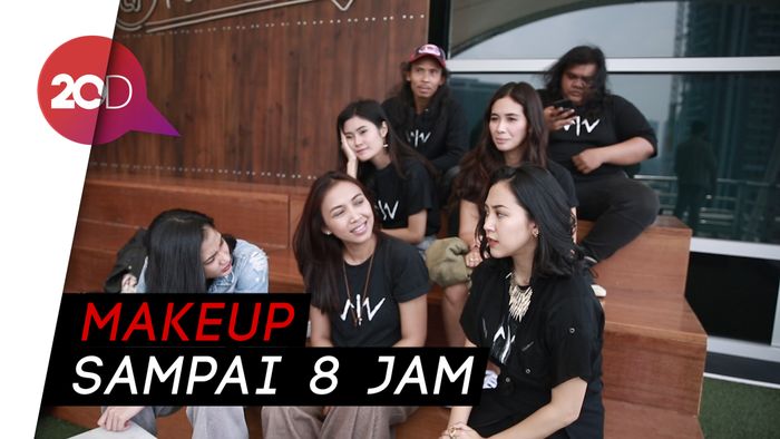 Cerita dan Tantangan di Balik Syuting Wiro Sableng