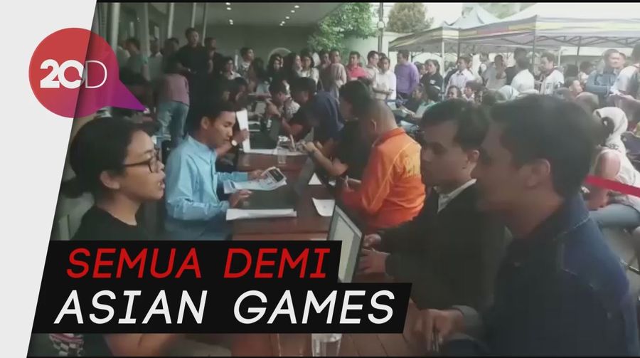Antrean Mengular Demi Tiket Opening Asian Games 2018 Antrean Mengular Demi Tiket Opening Asian Games 2018