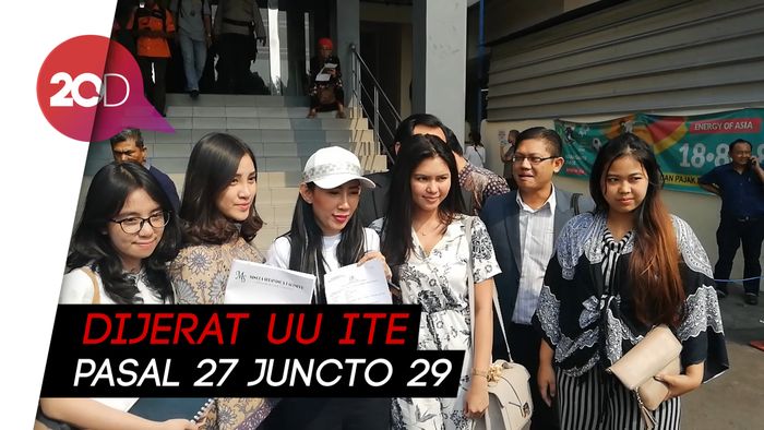 Diancam Akan Dihabisi, Dewi Sanca Laporkan DN ke Polisi