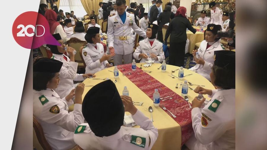 Cerita Paskibraka Pembawa Baki Bendera Merah Putih