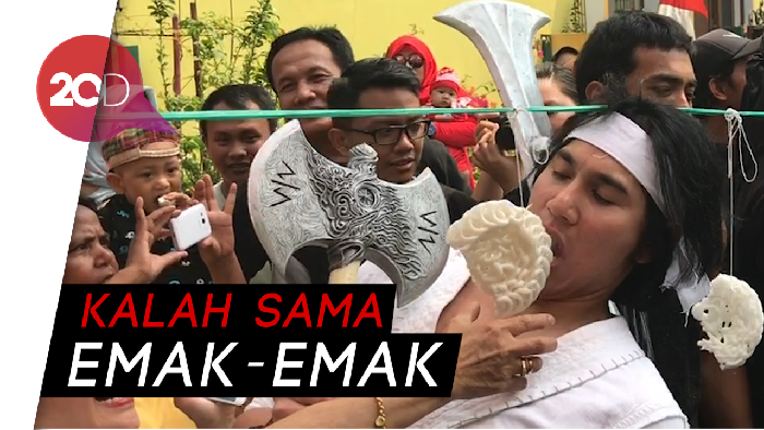 Ketika Wiro Sableng Ikut Lomba 17-an Bareng Warga