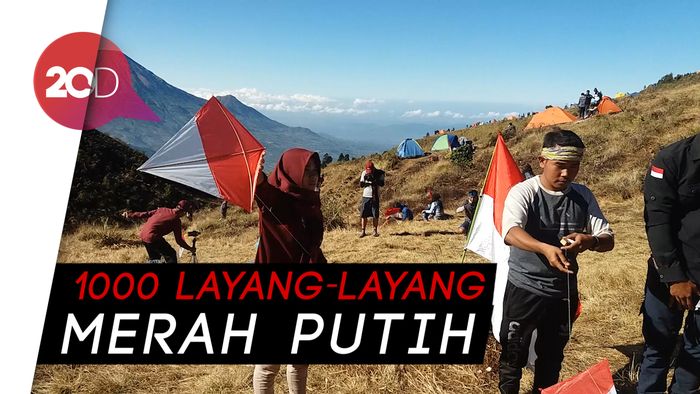 HUT RI ke-73, Festival Layang-layang Ramaikan Gunung Prau
