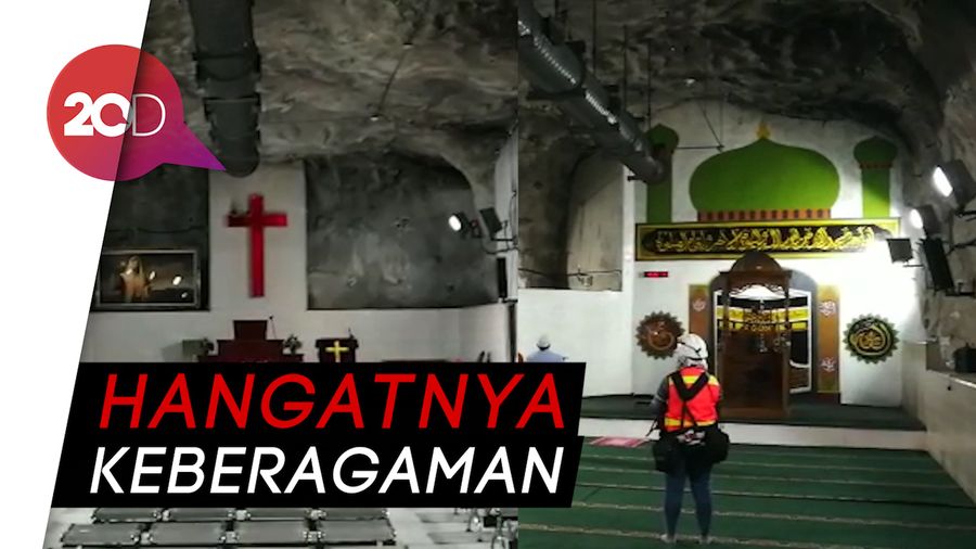 Masjid dan Gereja Berdampingan di Bawah Tanah Papua
